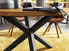 Table 6763-46-130, approx. Ø 130, H 76 cm; frame: black iron; tabletop: Barrique oak, oiled