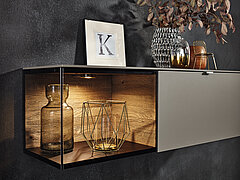 Detail: wall cabinet 163-16-75-80-00-1, fango matte glass, rear panel in solid oak, brushed