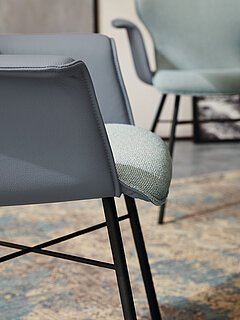INDY INDY35 fabric, blue grey (77% polyester fibre, 17% cotton, 6% acrylic fibre) / Tendens leather LD5425 in slate grey