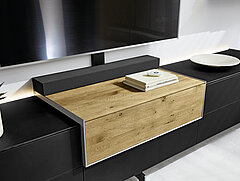 Detail: wall units 804-16-77-80-30-0 with feet in solid oak, brushed/ black matte glass