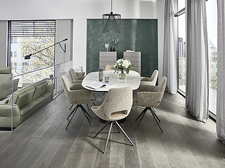 Esstisch (R 2041), Platte in organischer Form, Dekton Entzo Natural (2), Metallsäule pulverbeschichtet, anthrazit (BP100), ca. L 240, B 120, H 77 cm