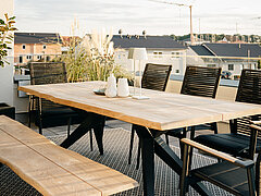 Gartenmöbel Freilicht: Esstisch Holland G299-162-061, ca. 220 x 95, H 76 cm, Gestell: Edelstahl pulverbeschichtet anthrazit, Platte: Teak massiv mit Baumkante