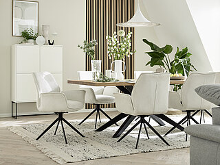 Esstisch (7303-73-080), Massivholzplatte mit gerader Kante, Barock-Eiche natur, derbe Eiche mit Plankenkerbe, urwüchsig mit Ästen und Strukturmerkmalen, Stern-Gestell Eisen schwarz, ca. L 200, B 100, H 76 cm