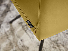 Vierfuß-Drehgestell 6710 mit geschlossener Armlehne, Echtleder Toledo lemon (1)