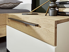 Console met 2 laden (557029) in lak wit / afwerking massief geborsteld met splithout, ca. B 65, H 46, D 45 cm