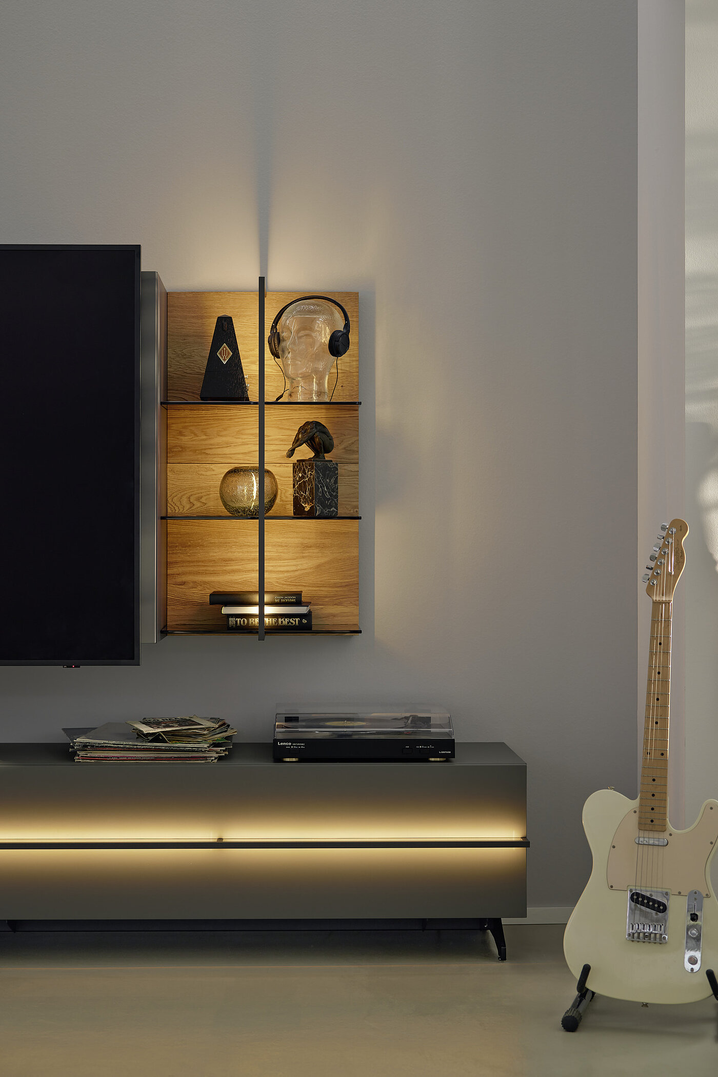 Wohnmöbel Maestra in Fb. Anthrazit und Eiche von Musterring Wohnmöbel Maestra in Fb. Anthrazit und Eiche von Musterring