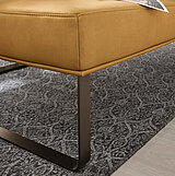 G220 bench detail without backrest in genuine leather Z 69/52 turmeric (LK 50), F Q7 metal runner in M56 bronze