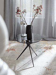 Kara-Frame: Beistelltisch BT3700-01-R-S, Gestell Metall, lackiert, schwarz, Platte Rauchglas, Ø 50 , H 45 cm