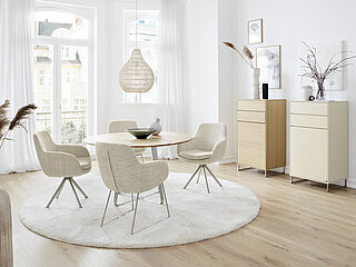 Tavia shell chair