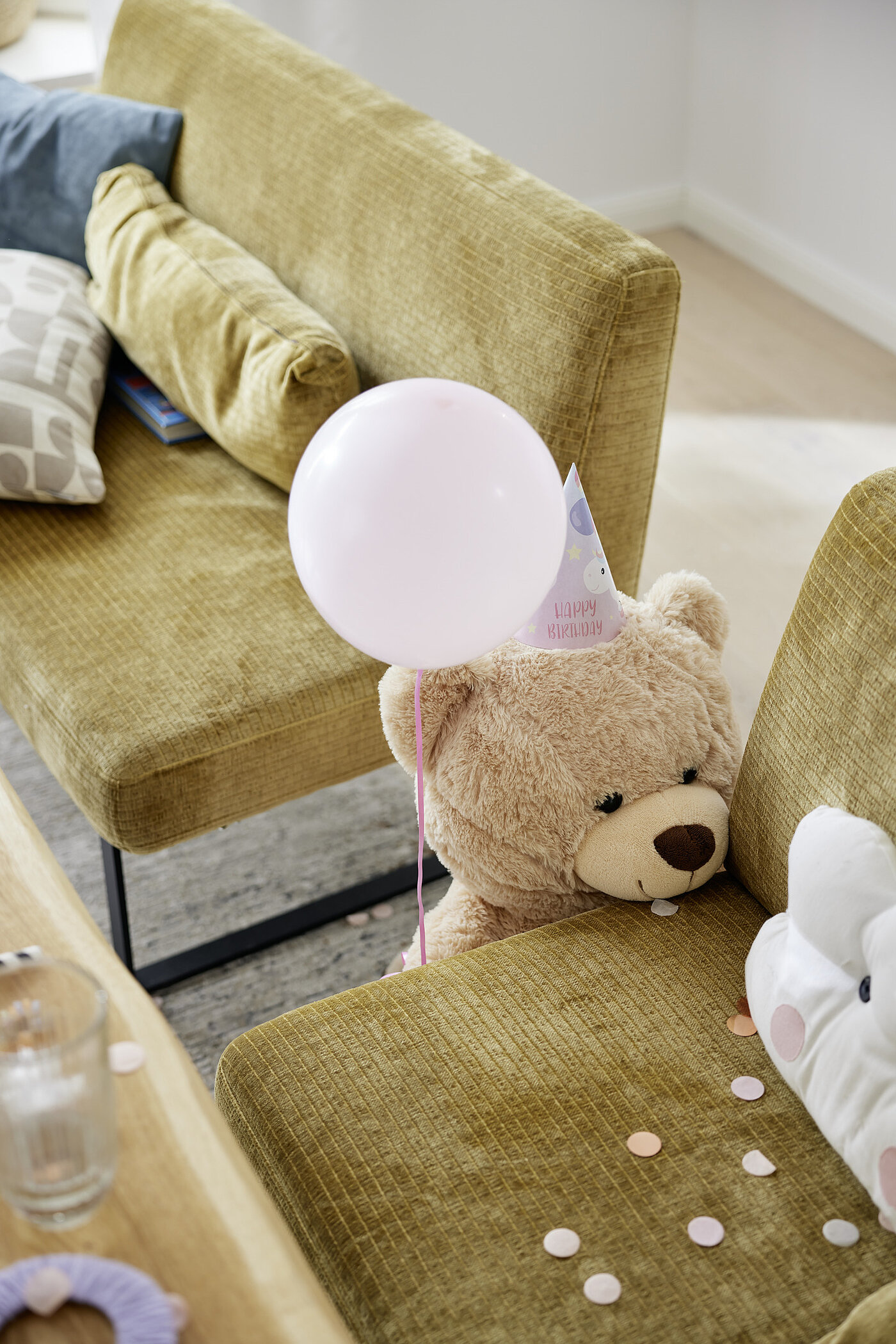 Esszimmer MR 4010 / T 4010 Bank in Fb. Gelb von Musterring Detailbild von Bank MR4010 in Fb. Gelb von Musterring